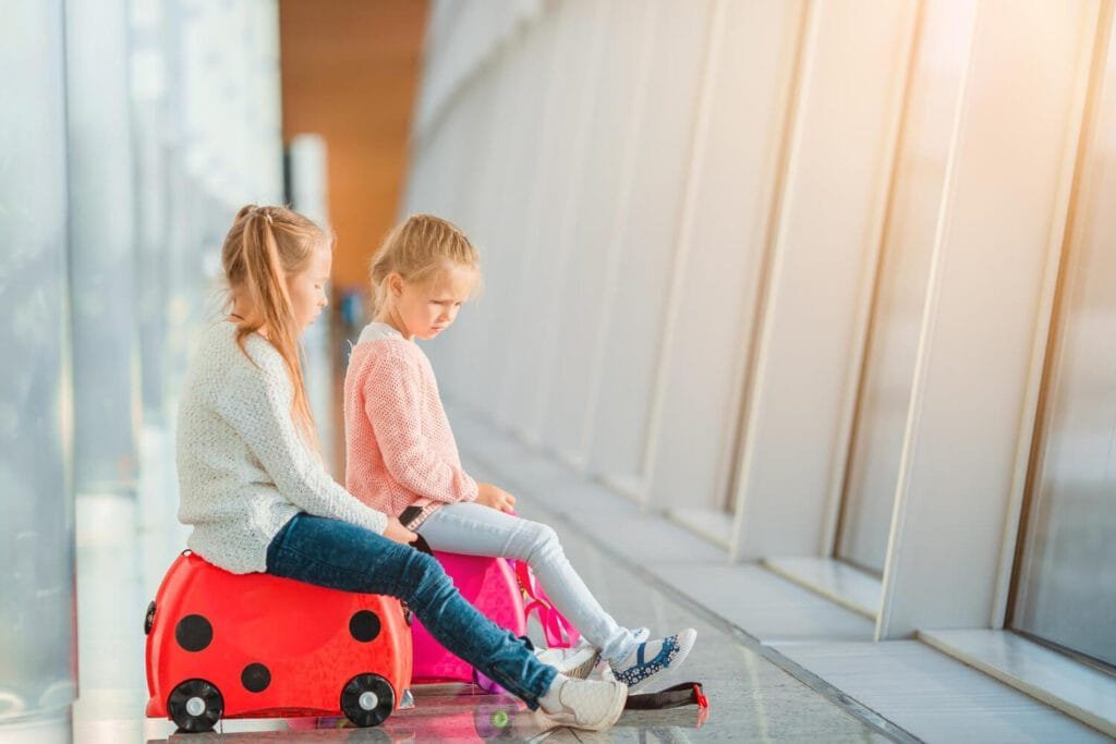 Guia Prático Para Viajar Com Crianças Pequenas E Curtir Sem Preocupações 2 - Economy Hotéis - Sua Melhor Opção Em Natal Rn | Ponta Negra Viajar Com Crianças